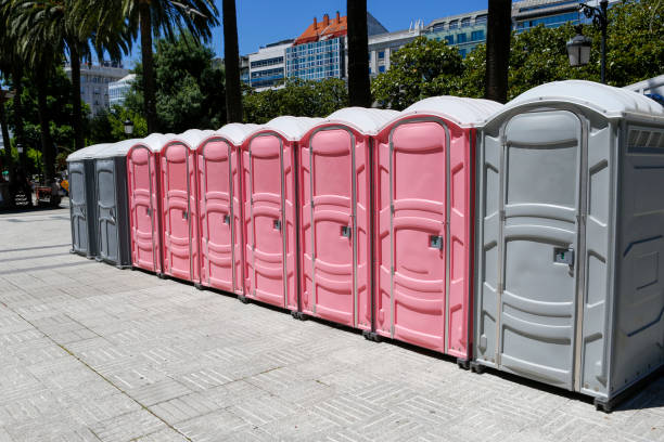 Best Portable Restroom Servicing (Cleaning and Restocking)  in Pembroke Pines, FL